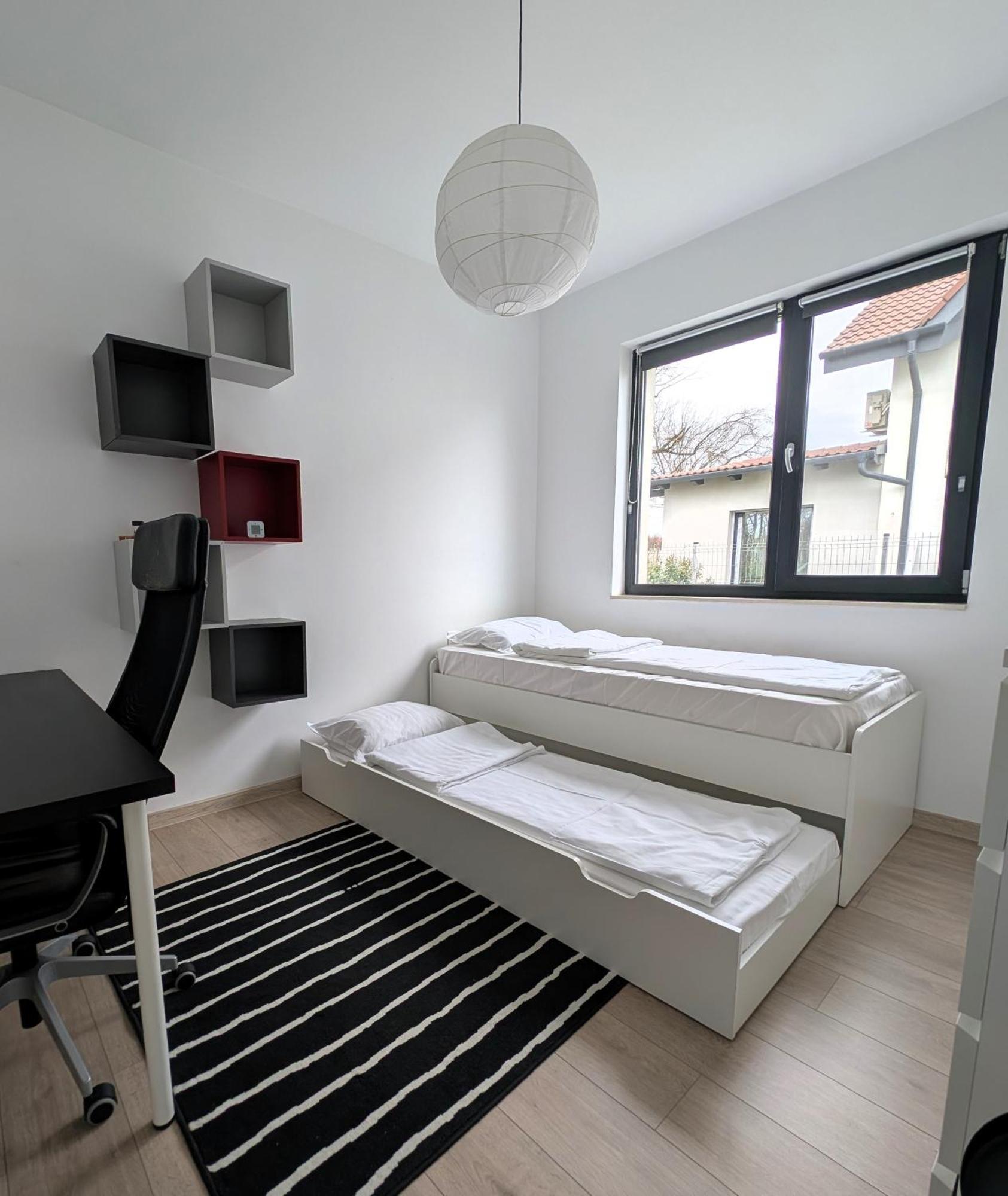 Zola Guest House Oradea Exterior foto